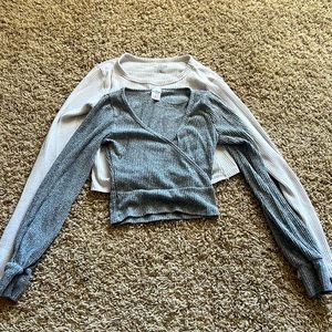 Hollister tops grey and white